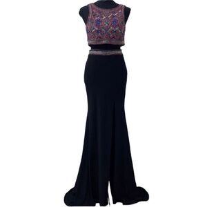 Cassandra Stone by Mac Duggai Skirt Set(Size 2)